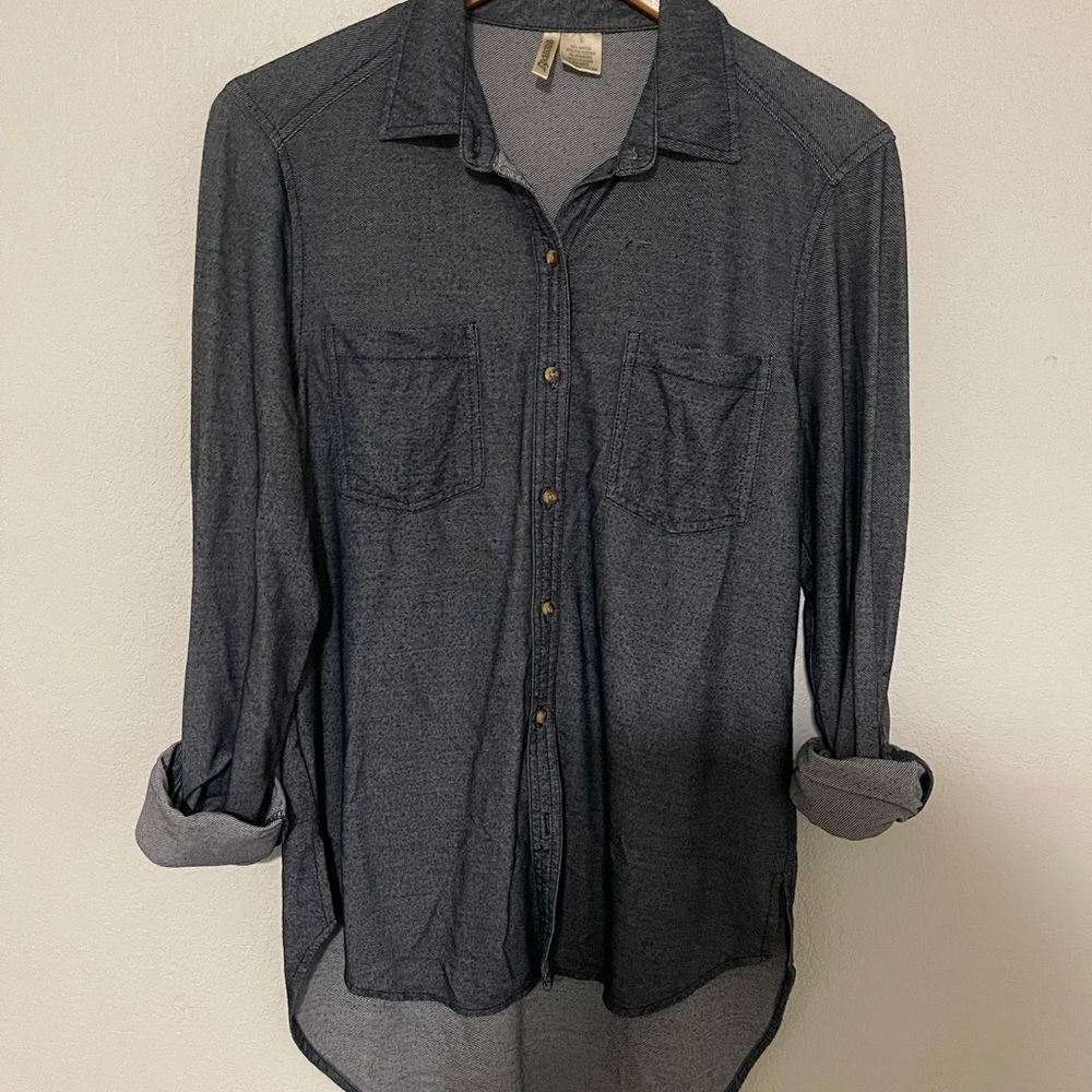 Passport Men's Casual Button-Down Shirt in Charcoal Gray
